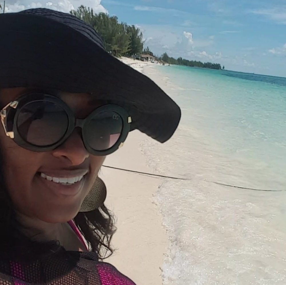 Meet your Posher, Deborah